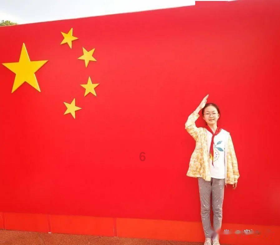 四川博驰环境:专业设计、施工,为您呈现集流直上三层花喷泉的壮观景象